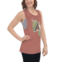 Load image into Gallery viewer, Garden Lyra Women's Muscle Tank